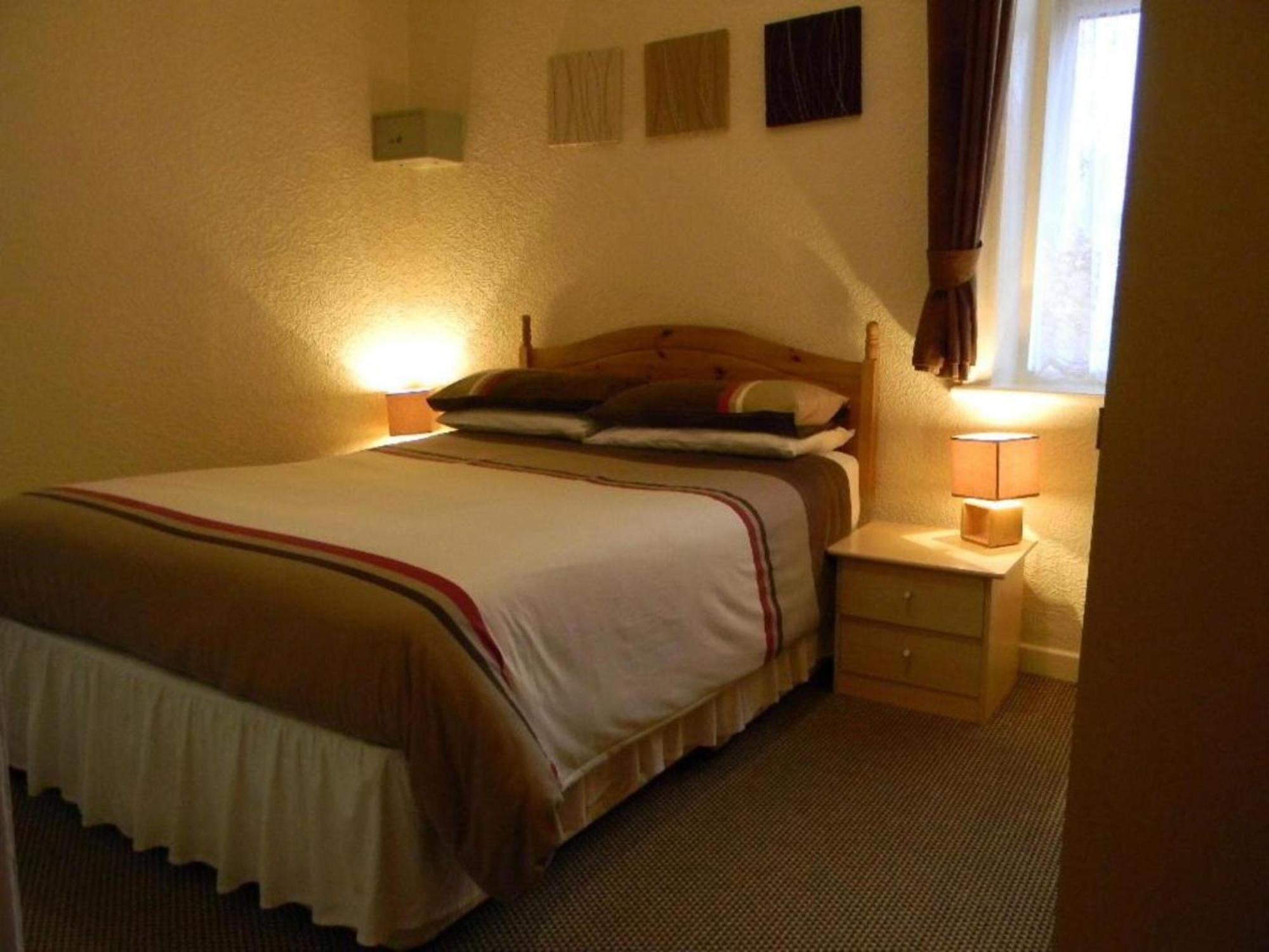 Hotel Dora