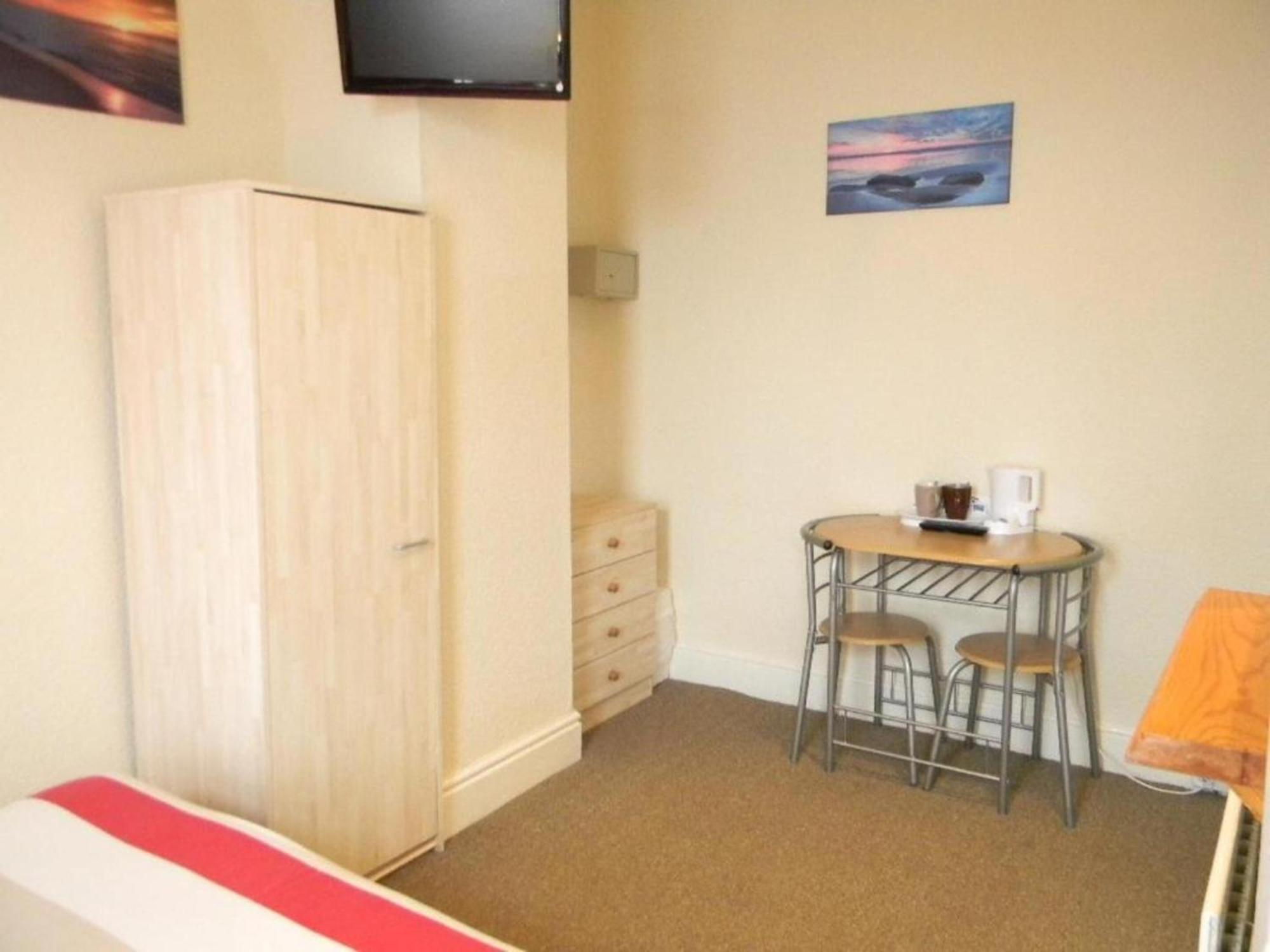 Hawkes Hotel