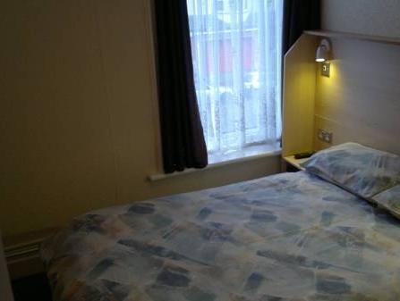 Hawkes Hotel