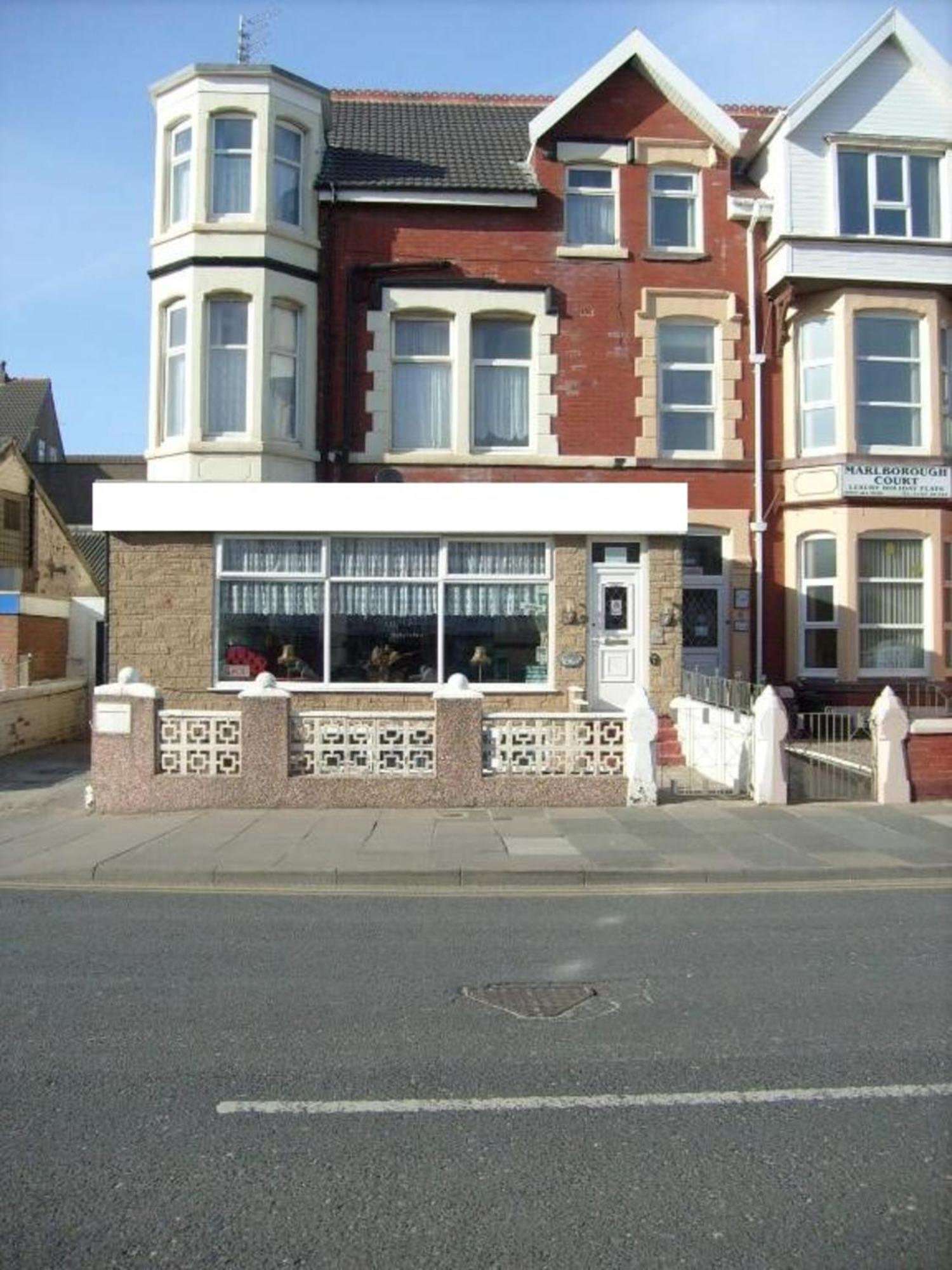Dora Hotel Blackpool