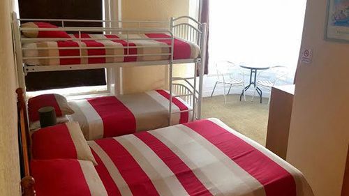Dora Hotel 3*