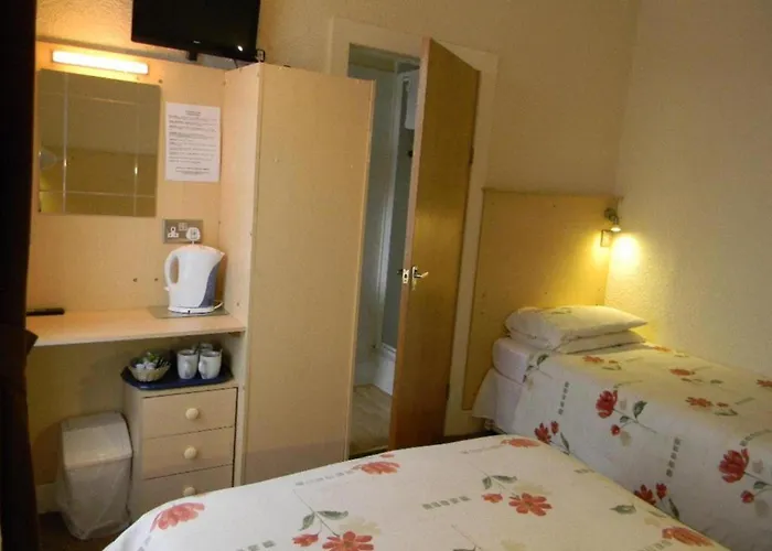 Dora Hotel